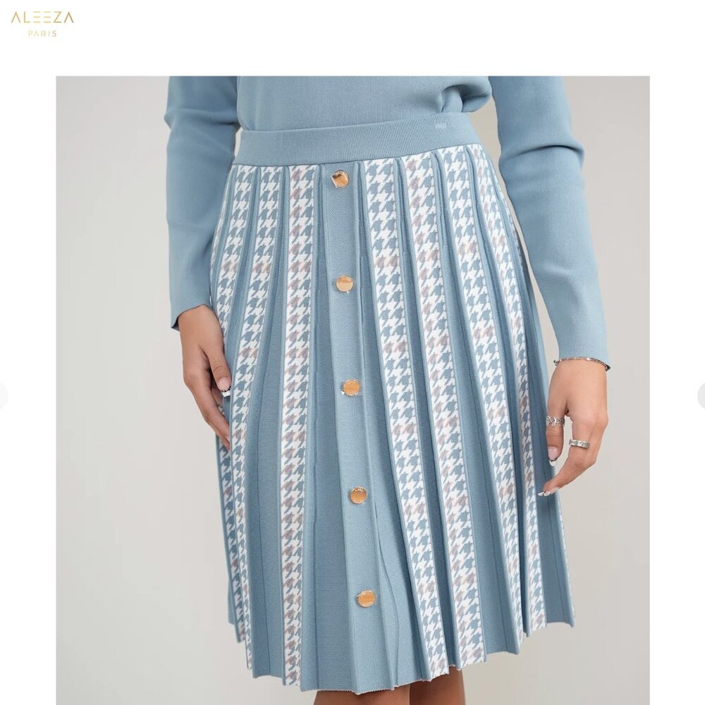 NWT Aleeza Paris Baby Blue Houndstooth Patterned Pleated Skirt buttons Size S 18